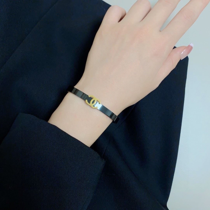 Ch**el bracelets